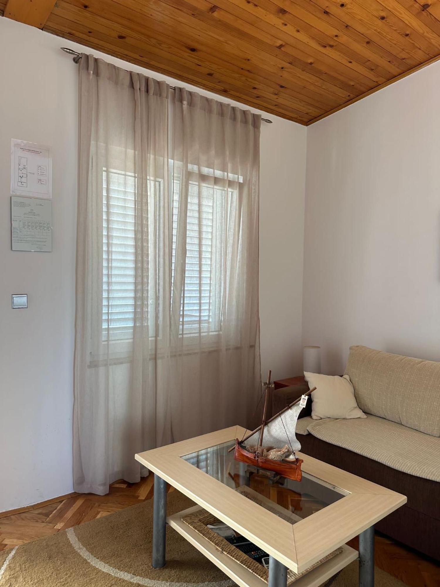 Apartment Sara Новалья Экстерьер фото