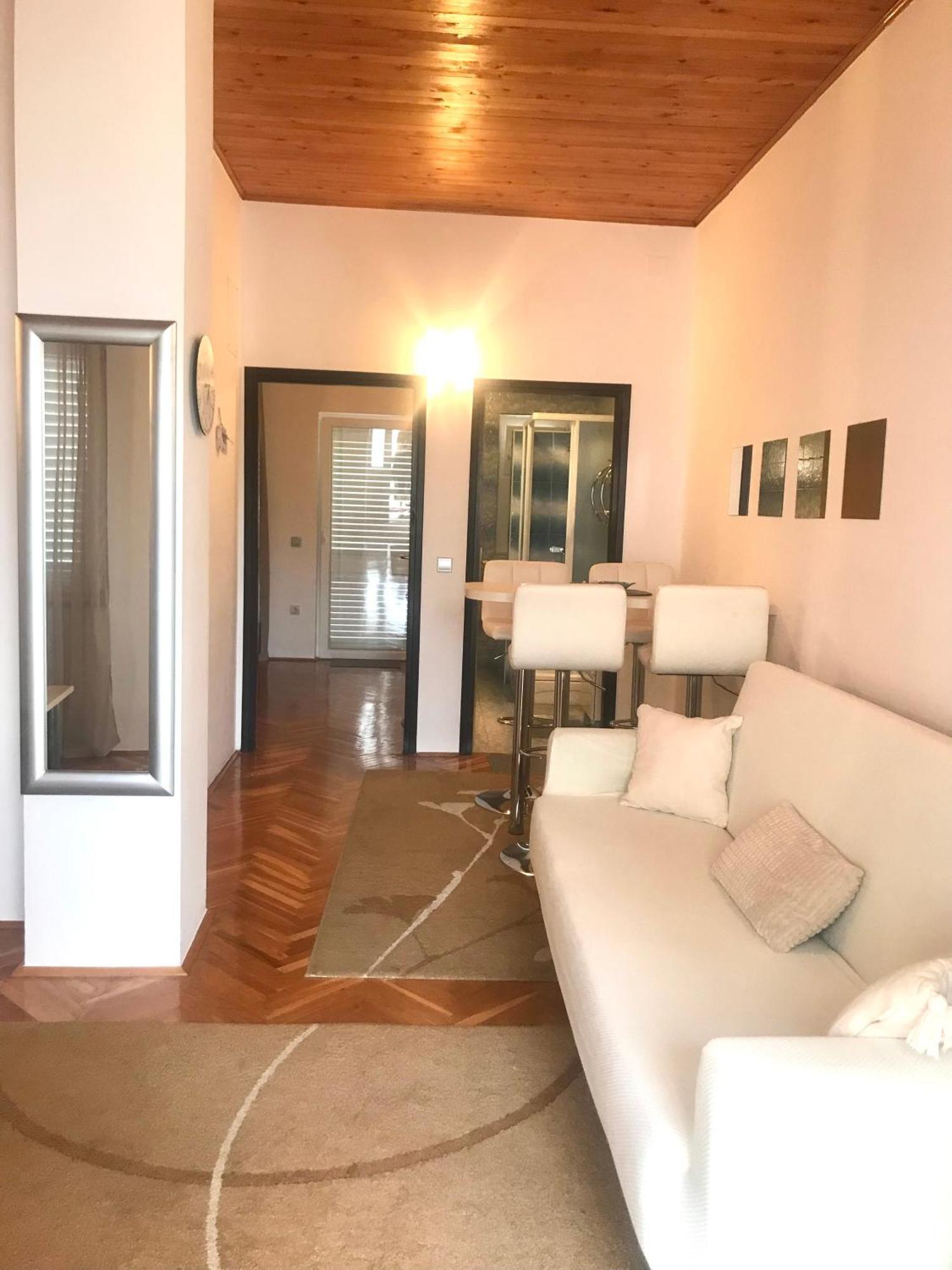 Apartment Sara Новалья Экстерьер фото